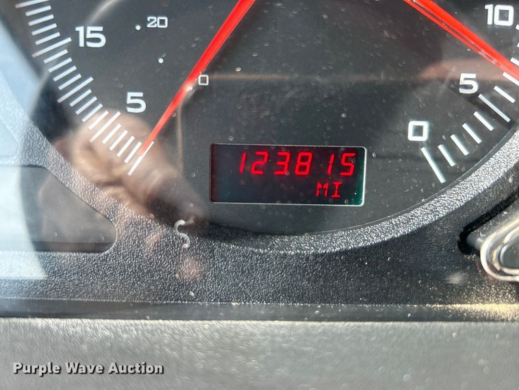 image for item EG1259 2016 Caterpillar CT660S semi truck