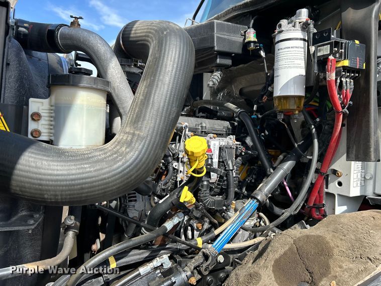 image for item EG1259 2016 Caterpillar CT660S semi truck