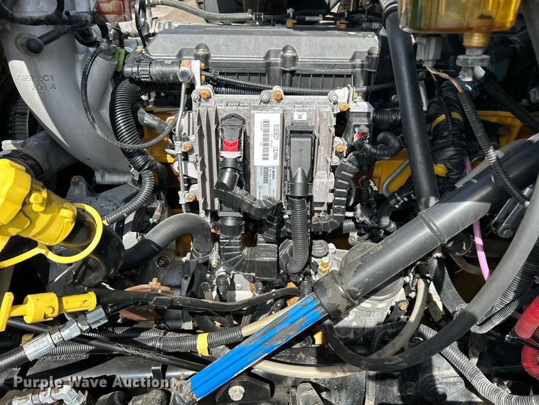 image for item EG1259 2016 Caterpillar CT660S semi truck