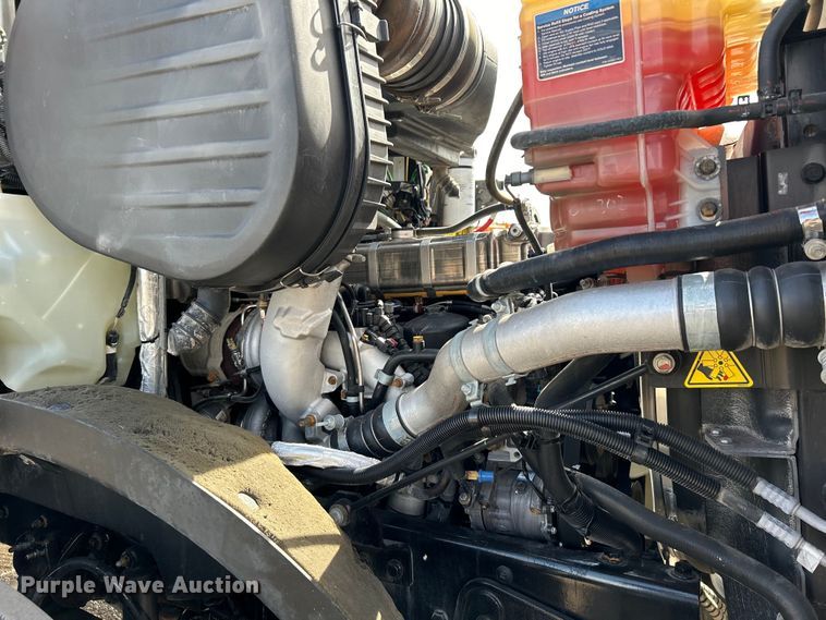 image for item EG1259 2016 Caterpillar CT660S semi truck