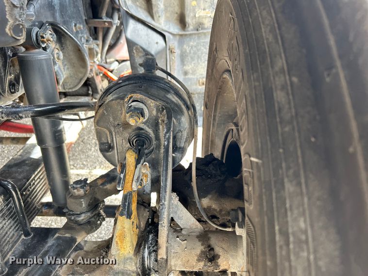 image for item EG1259 2016 Caterpillar CT660S semi truck