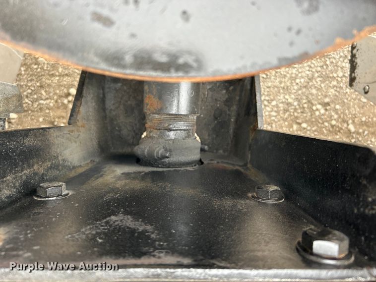 image for item EG1261 2009 Kenworth T800 semi truck