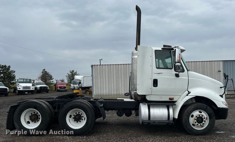 image for item EG1285 2008 International  8600 SBA semi truck