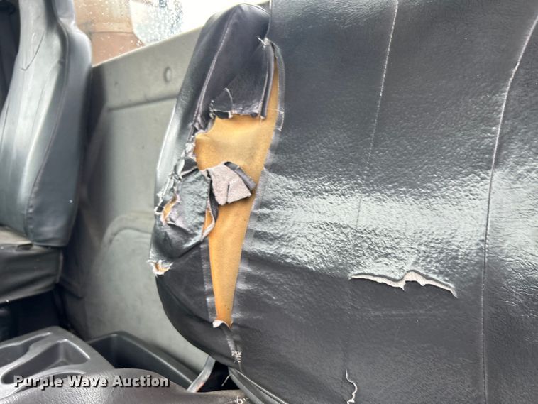 image for item EG1285 2008 International  8600 SBA semi truck