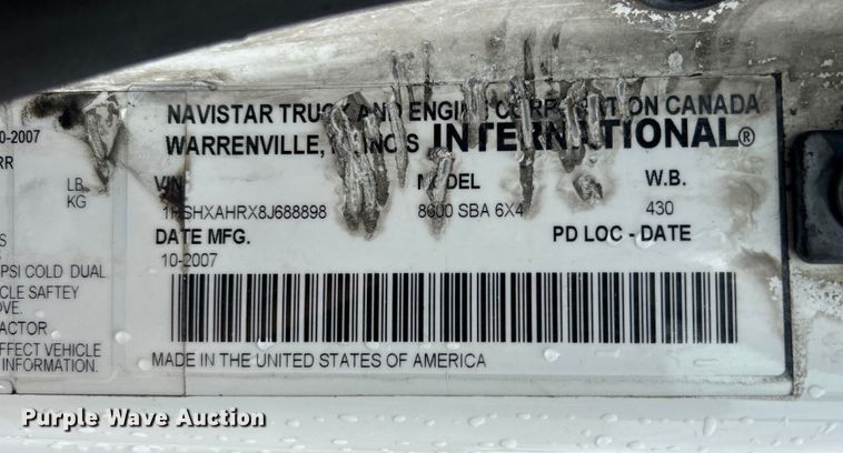 image for item EG1285 2008 International  8600 SBA semi truck