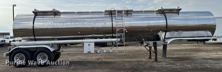 image for item EG1307 1995 Walker Stainless Equipment  tank trailer