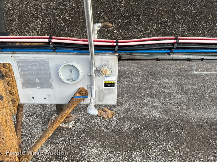 image for item EG1307 1995 Walker Stainless Equipment  tank trailer