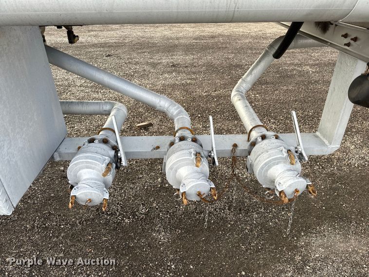 image for item EG1307 1995 Walker Stainless Equipment  tank trailer