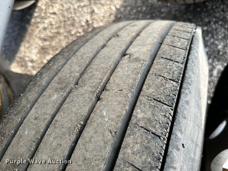 image for item EG1307 1995 Walker Stainless Equipment  tank trailer