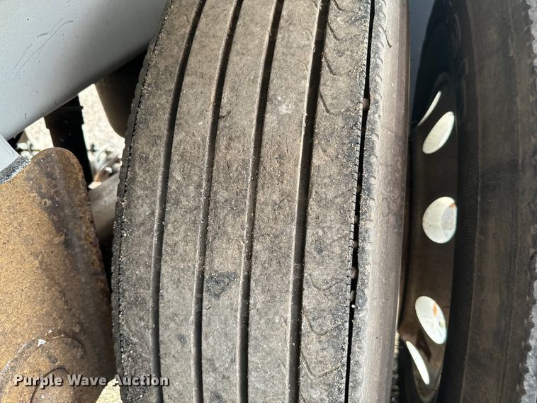 image for item EG1307 1995 Walker Stainless Equipment  tank trailer