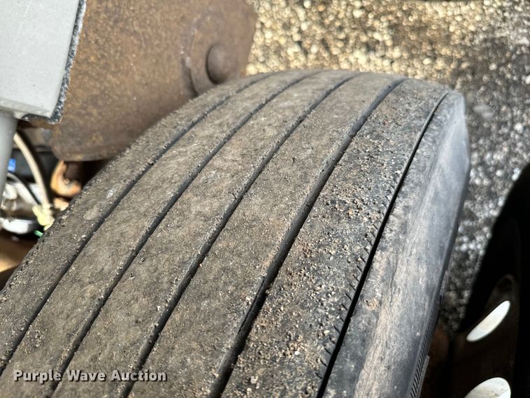 image for item EG1307 1995 Walker Stainless Equipment  tank trailer