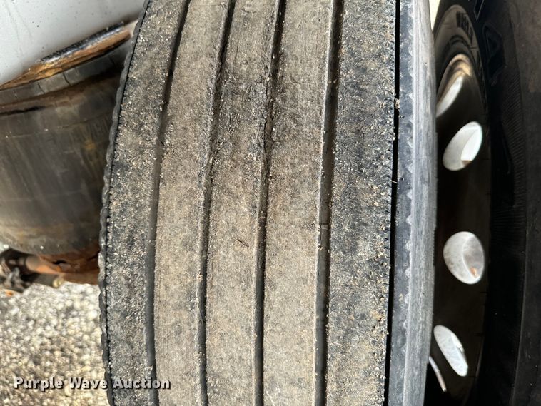 image for item EG1307 1995 Walker Stainless Equipment  tank trailer