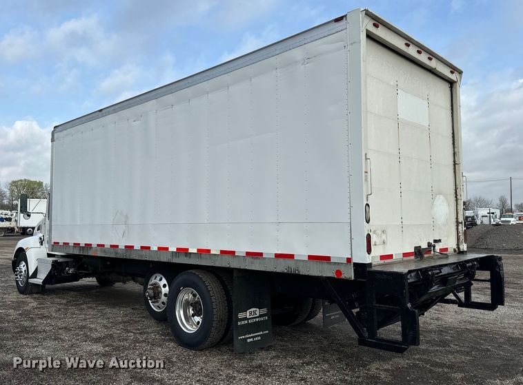 image for item EG1310 2013 Kenworth T370 box truck