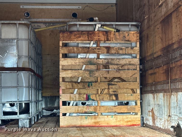 image for item EG1310 2013 Kenworth T370 box truck