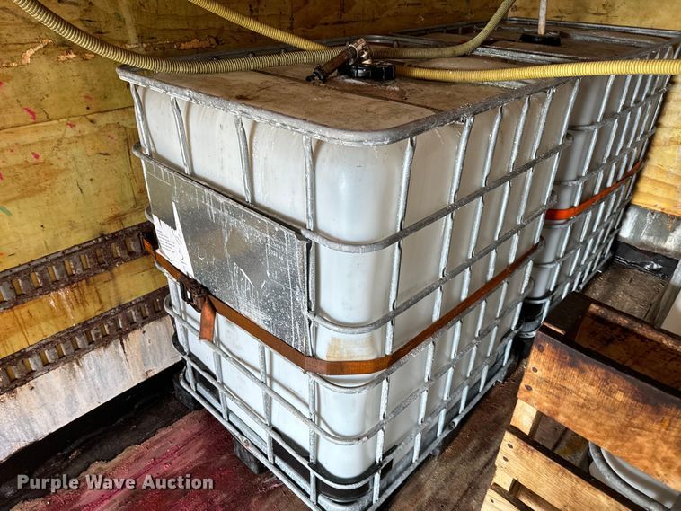 image for item EG1310 2013 Kenworth T370 box truck