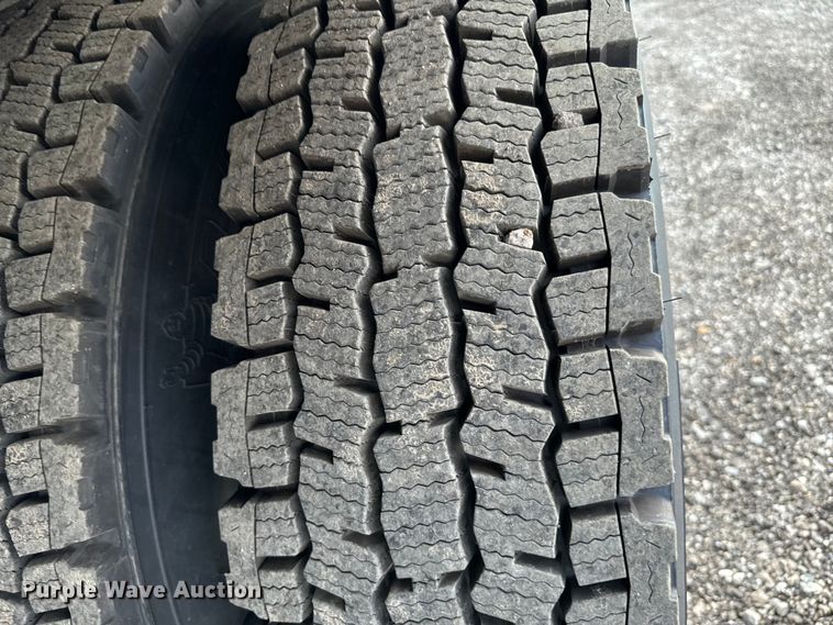 image for item EG1310 2013 Kenworth T370 box truck