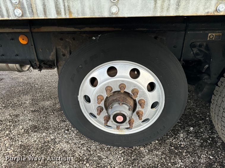 image for item EG1310 2013 Kenworth T370 box truck