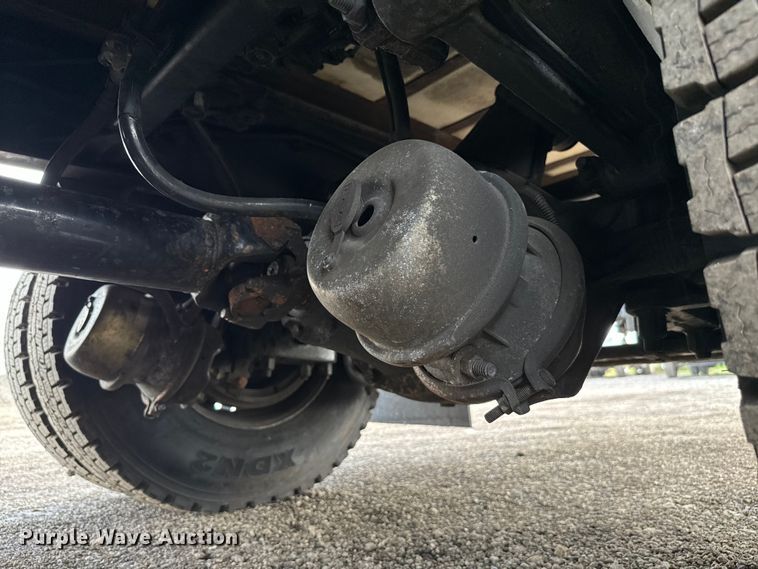 image for item EG1310 2013 Kenworth T370 box truck