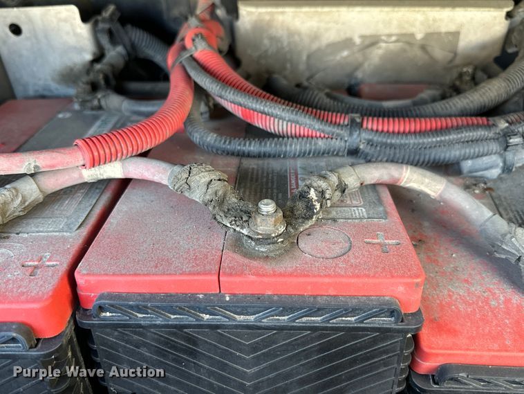 image for item EH3837 2017 International  PROSTAR  semi truck