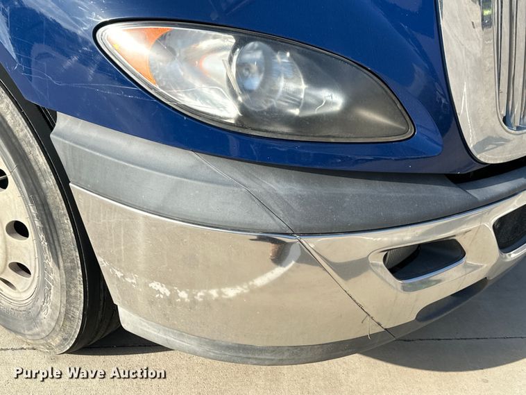 image for item EH3837 2017 International  PROSTAR  semi truck