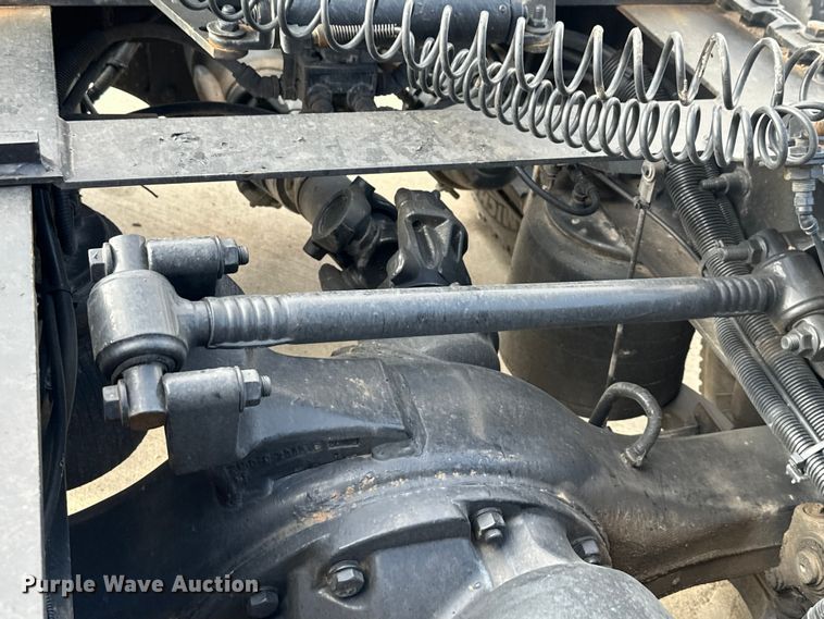 image for item EH3837 2017 International  PROSTAR  semi truck