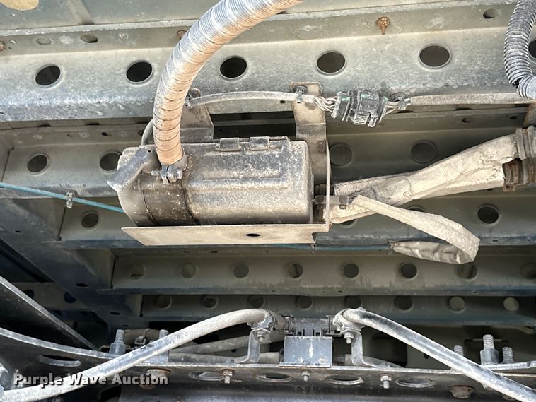 image for item EH3837 2017 International  PROSTAR  semi truck