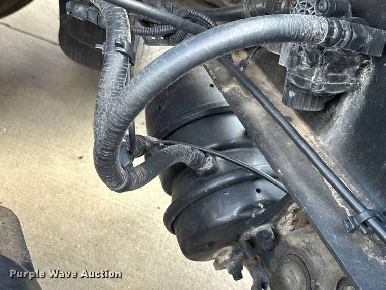 image for item EH3837 2017 International  PROSTAR  semi truck