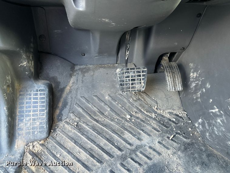 image for item EH3837 2017 International  PROSTAR  semi truck