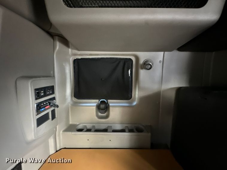 image for item EH3837 2017 International  PROSTAR  semi truck