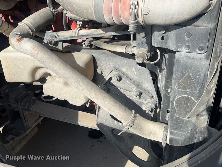 image for item EH3837 2017 International  PROSTAR  semi truck