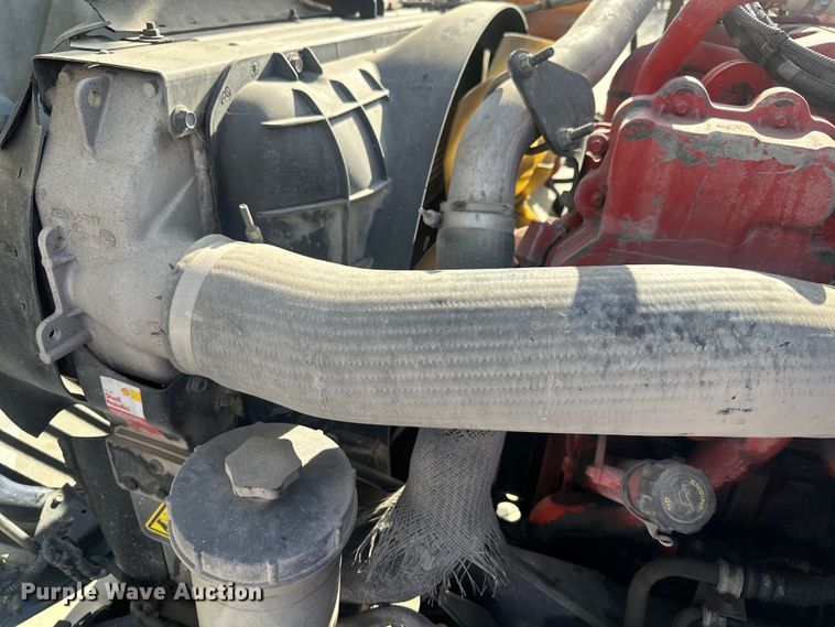 image for item EH3837 2017 International  PROSTAR  semi truck