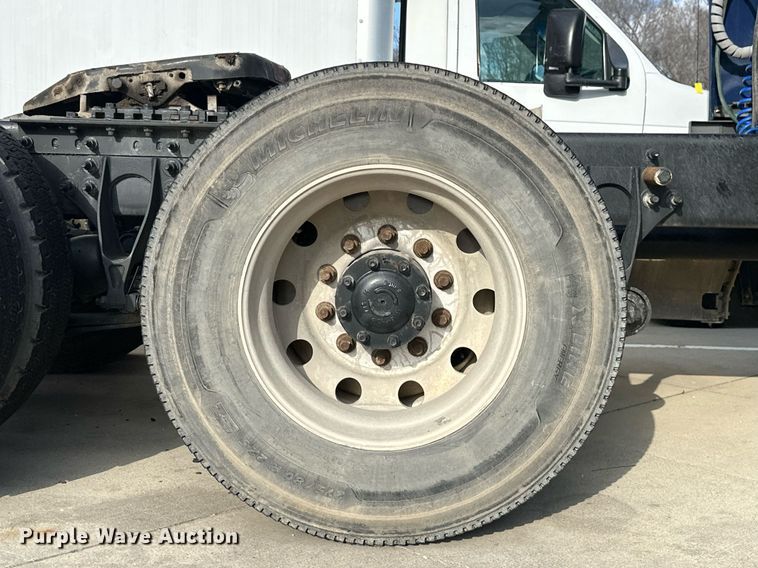 image for item EH3837 2017 International  PROSTAR  semi truck