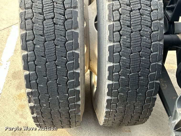 image for item EH3837 2017 International  PROSTAR  semi truck