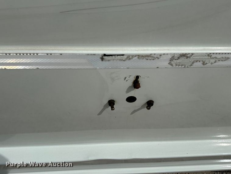 image for item EH3848 2016 Freightliner  Cascadia semi truck