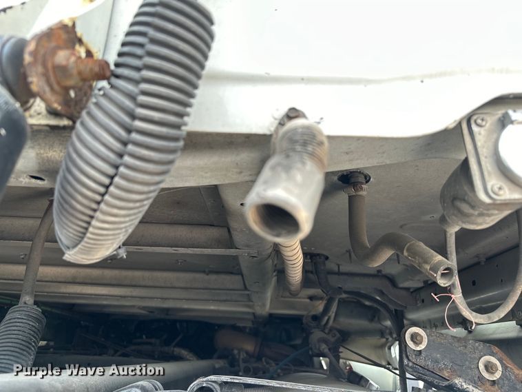 image for item EH3848 2016 Freightliner  Cascadia semi truck