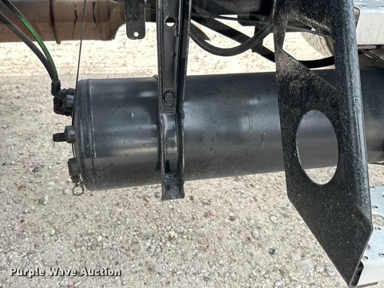 image for item EH3848 2016 Freightliner  Cascadia semi truck