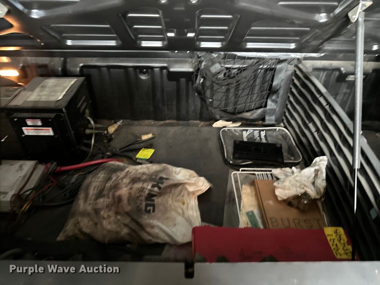 image for item EH3848 2016 Freightliner  Cascadia semi truck