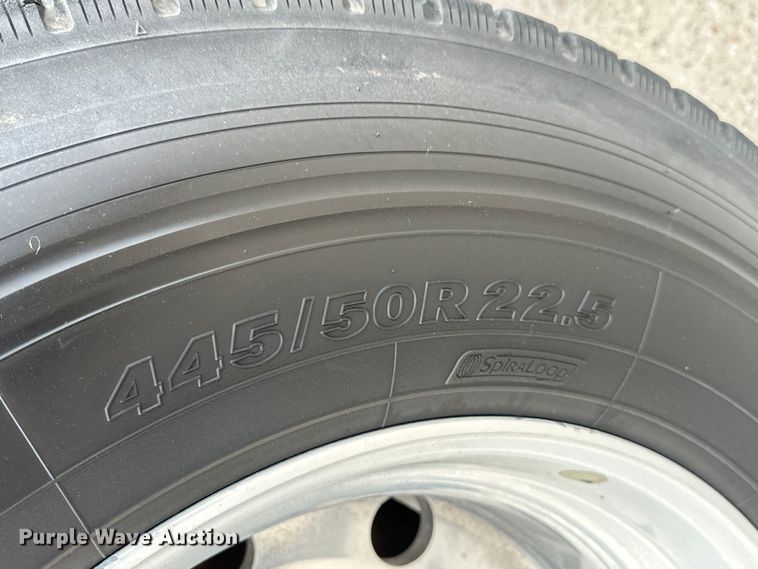 image for item EH3848 2016 Freightliner  Cascadia semi truck