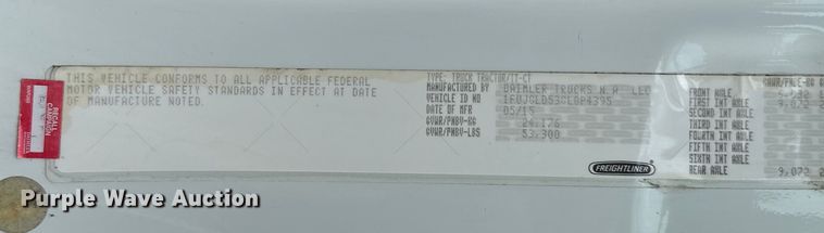 image for item EH3848 2016 Freightliner  Cascadia semi truck