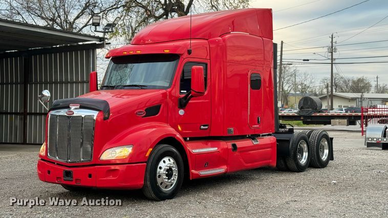 image for item EH3849 2017 Peterbilt  579 semi truck