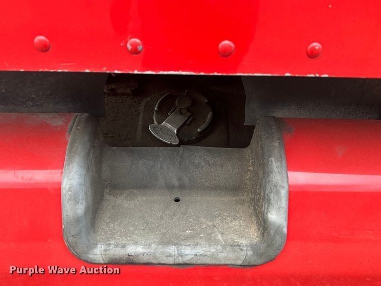 image for item EH3849 2017 Peterbilt  579 semi truck