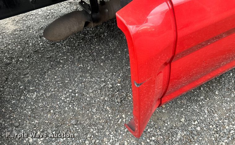 image for item EH3849 2017 Peterbilt  579 semi truck