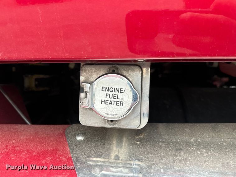 image for item EH3850 2017 Peterbilt 579 semi truck