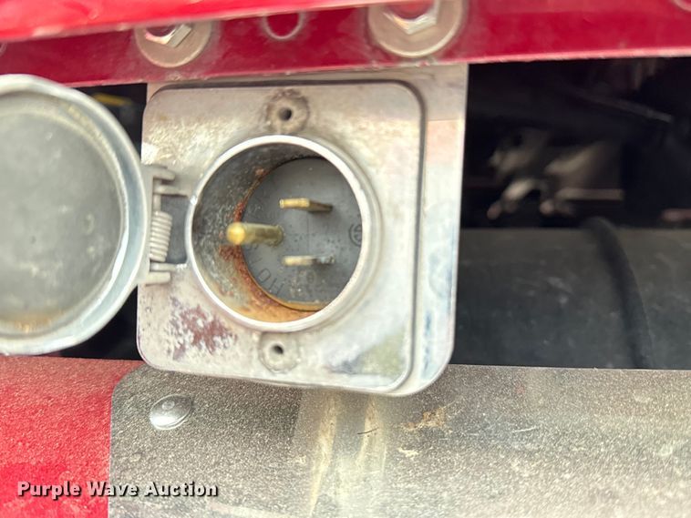 image for item EH3850 2017 Peterbilt 579 semi truck