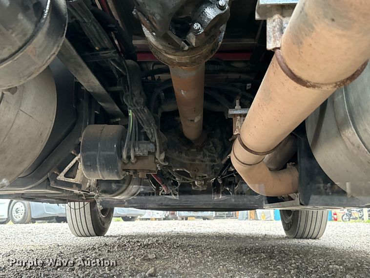 image for item EH3850 2017 Peterbilt 579 semi truck