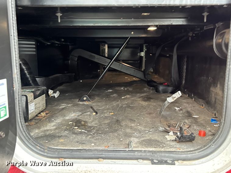 image for item EH3850 2017 Peterbilt 579 semi truck