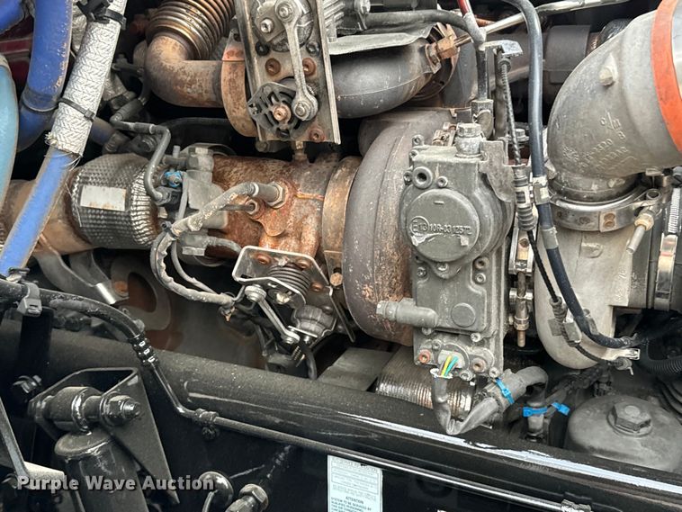 image for item EH3850 2017 Peterbilt 579 semi truck