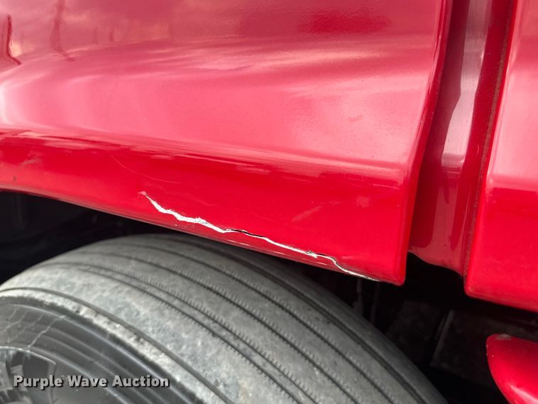 image for item EH3851 2017 Freightliner  Cascadia  semi truck