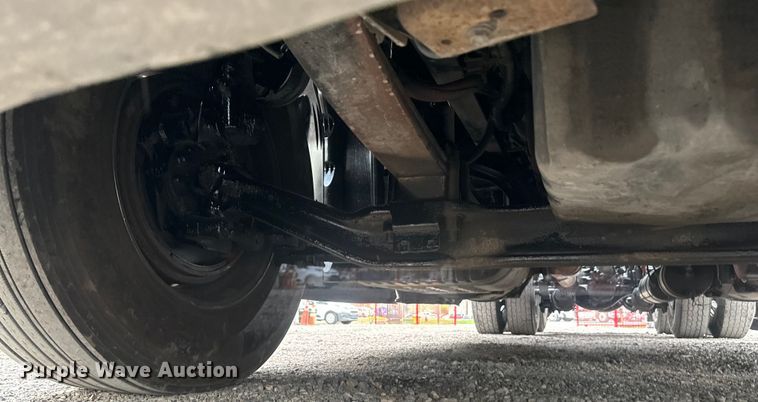 image for item EH3851 2017 Freightliner  Cascadia  semi truck