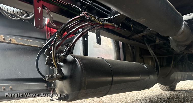 image for item EH3851 2017 Freightliner  Cascadia  semi truck